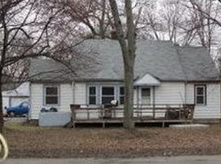 211 N Milford Rd, Highland, MI 48357