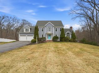 47 Townsend Woods Dr, Hanover, MA 02339
