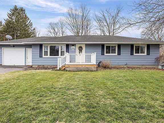 4th image of 1971 Meadow Dr