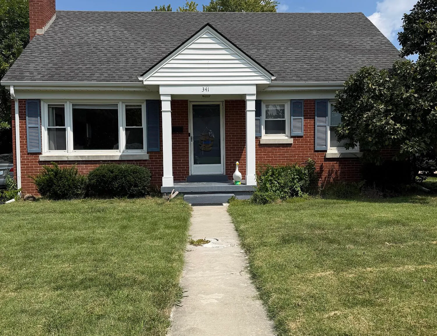 3 bed, 2.0 bath, 1380 sqft, $1,850 — Photo 1