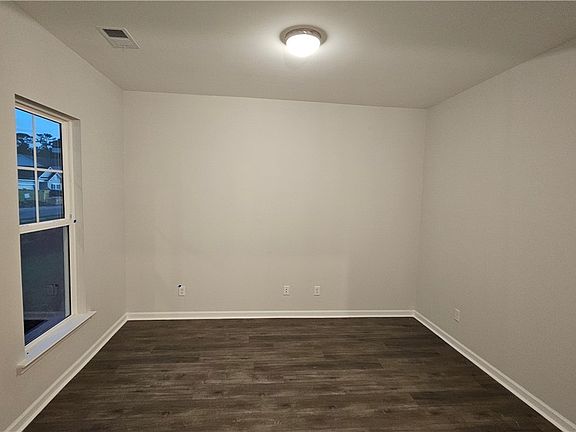 3rd image of 125 Snowbell Court