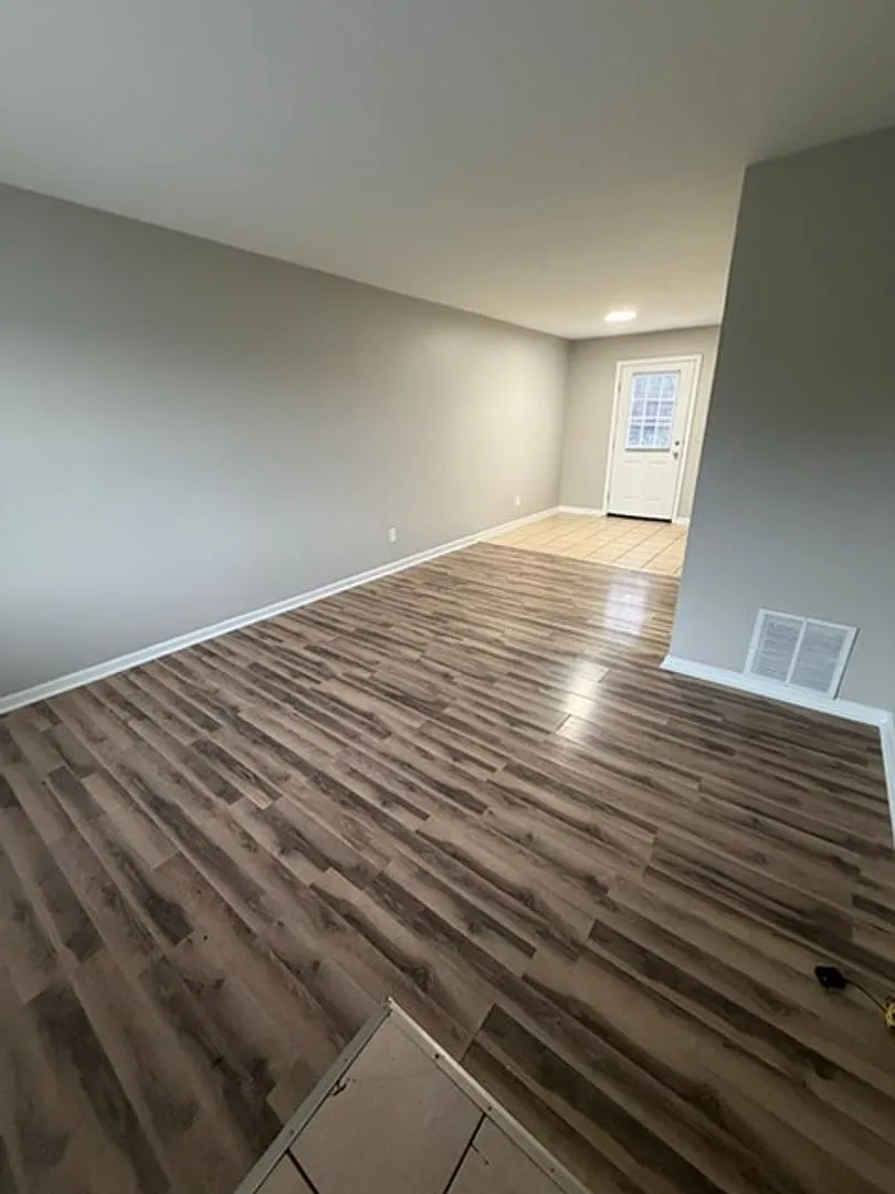 934 Villa Drive — Photo 4