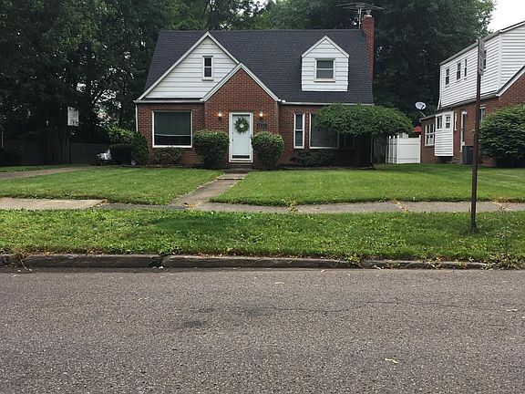 5th image of 1557 Jefferson Ave
