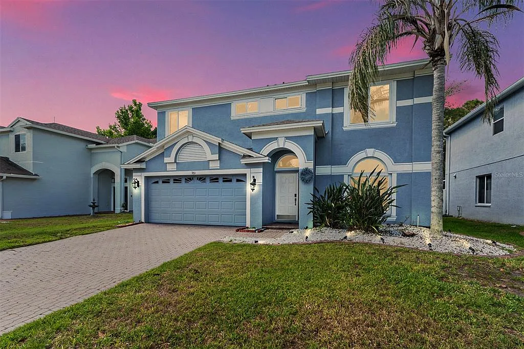 3 bed, 2.5 bath, 2423 sqft, $3,500 — Photo 1
