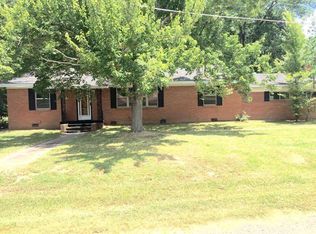 450 S Hearne St, Waskom, TX 75692