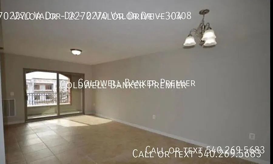 Building Photo - 2270 Valor Dr #308