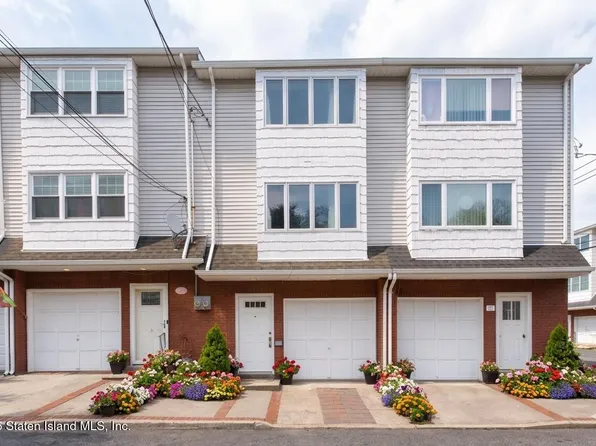 63 Avon Ln, Staten Island, NY 10314
