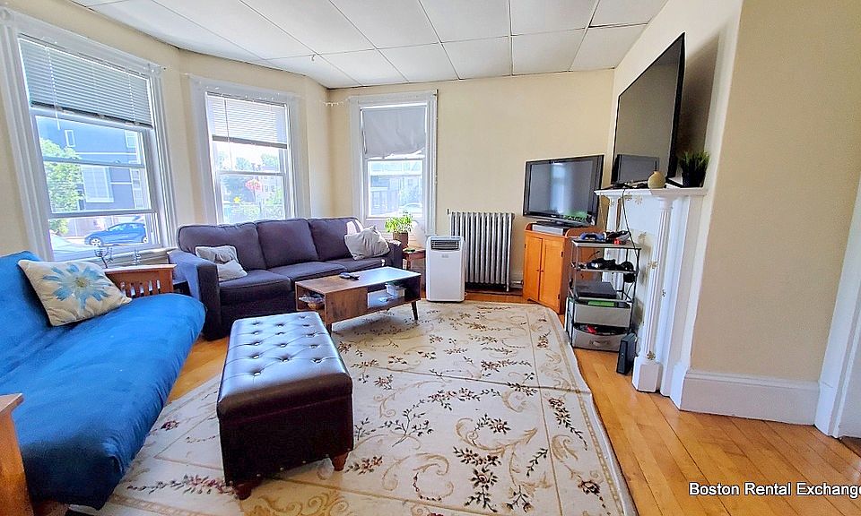 1st image of 757 Somerville Ave #1