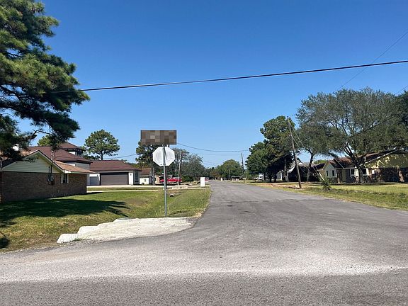 4th image of 2113 Shirley Ln