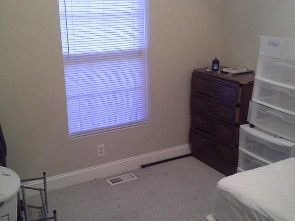 3rd image of 2047 E 5th Ave