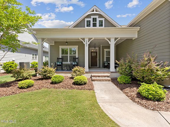 3rd image of 243 Hanover Lakes Drive