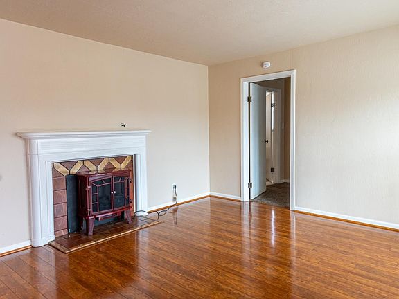 3rd image of 1763 Sweetwood Dr