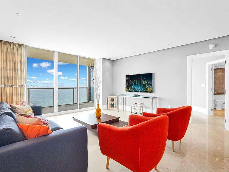 16699 Collins Ave #1103 — Photo 6