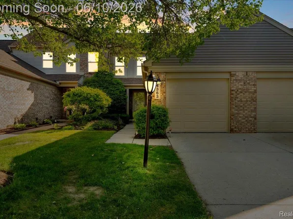 4363 Hunters Cir E, Canton, MI 48188