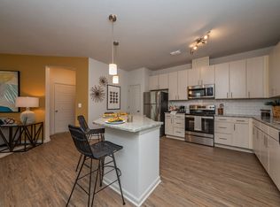 860 Candlelite Ln #872-102, Lewis Center, OH 43035
