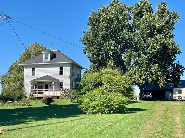 7663-2300 North Ave, Walnut, IL 61376