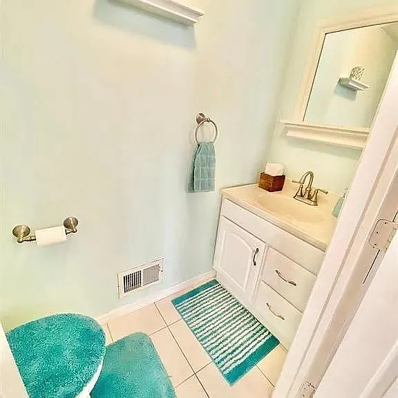 790 Harbortown Blvd — Photo 10
