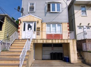 661 Avenue E, Bayonne, NJ 07002