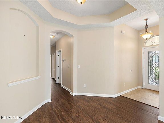 5th image of 405 Tocina Pl