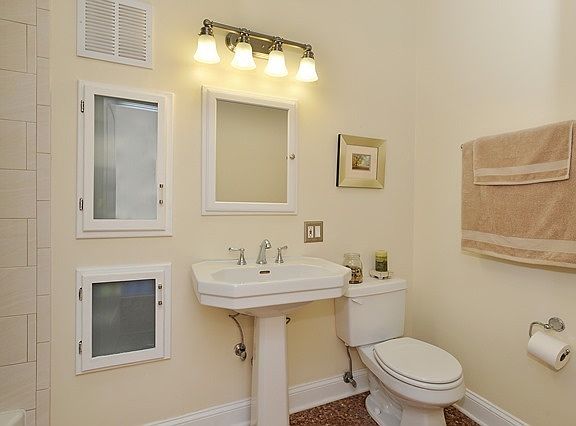 4th image of 1041 W Belden Ave #3D
