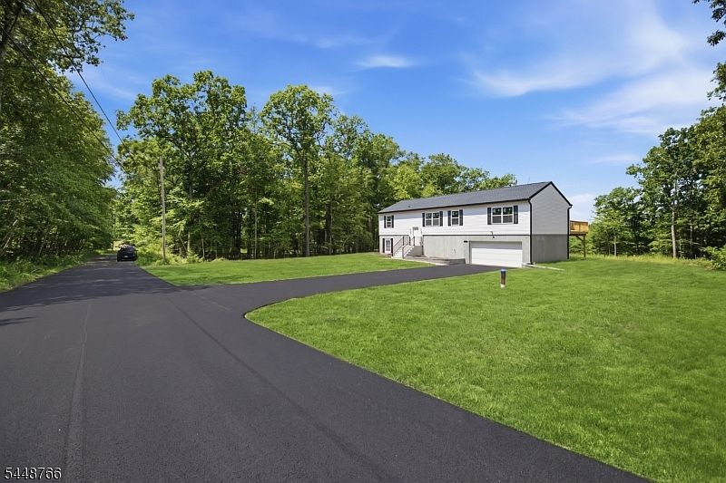 1st image of 14 Fawn Run