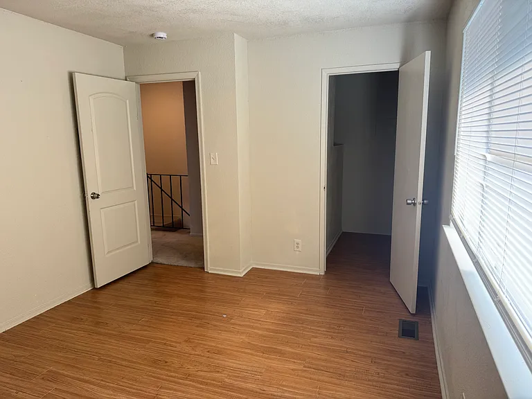 5830 Walerga Rd — Photo 5