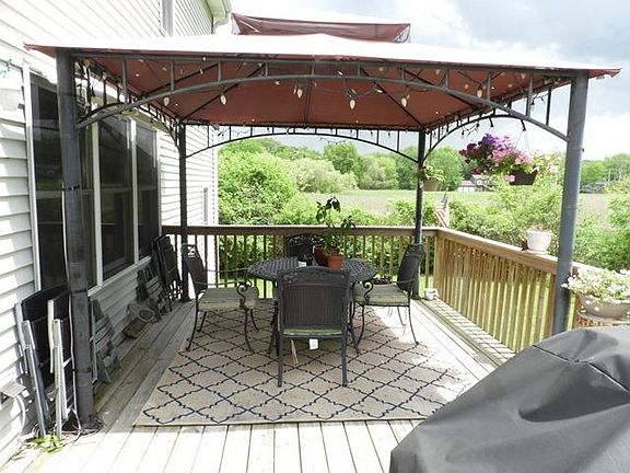 4th image of 21665 W Sarah Dr