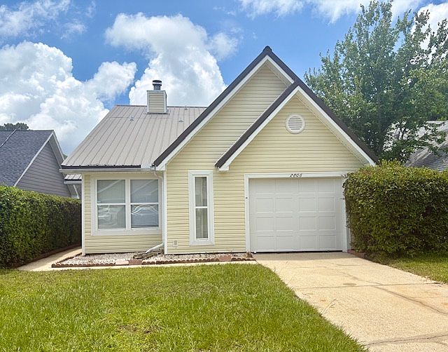 1st image of 2806 Old Carriage Ln