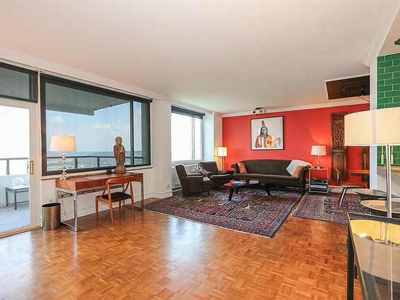 5th image of 2401 Ingleside Ave Unit 9A