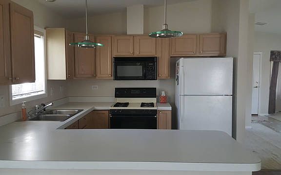 4th image of 1 Saratoga Ct