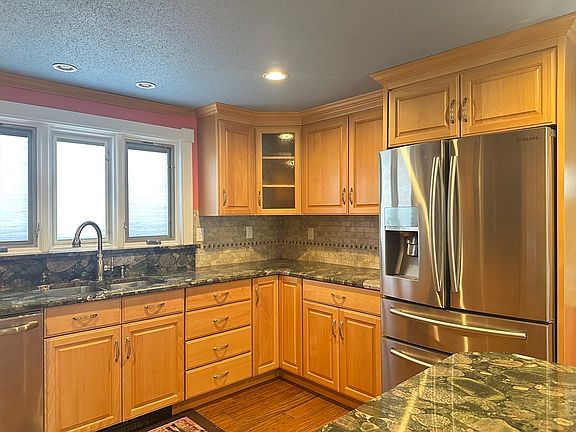 2nd image of 36 Crescent Dr