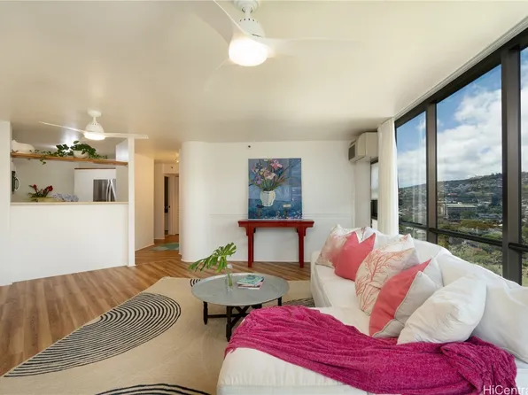 2101 Nuuanu Ave APT 1807, Honolulu, HI 96817