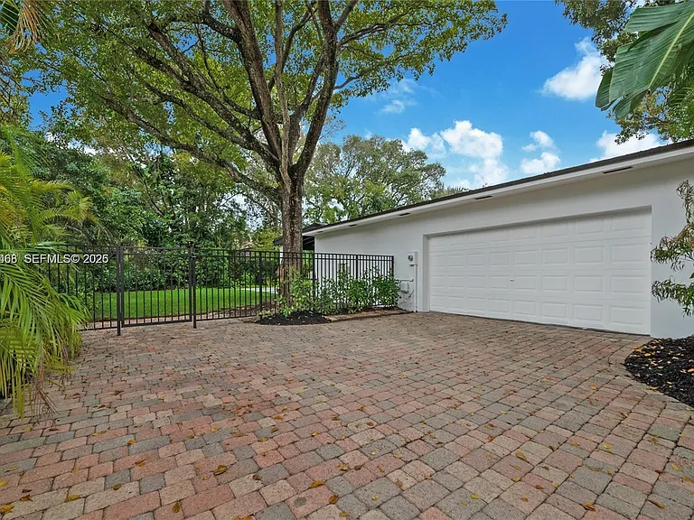 17203 SW 78th Pl — Photo 19