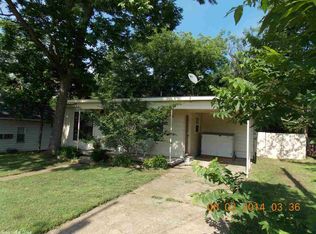 704 N Elm St, Searcy, AR 72143