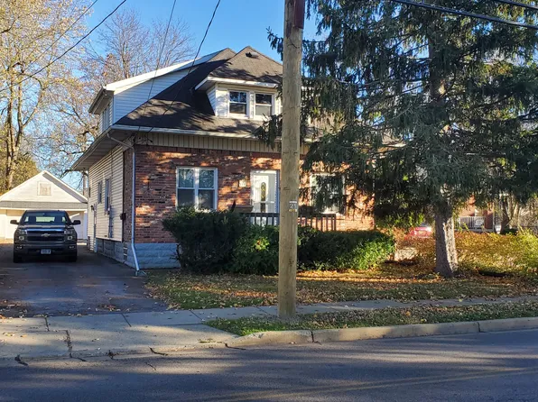 194 Aurora St Floor 2, Lancaster, NY 14086