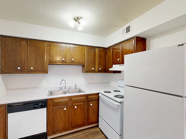 Ravine Apartments — Photo 17