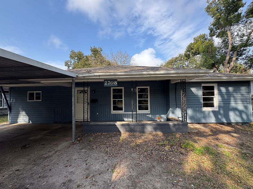 1st image of 2708 N Camp Cir