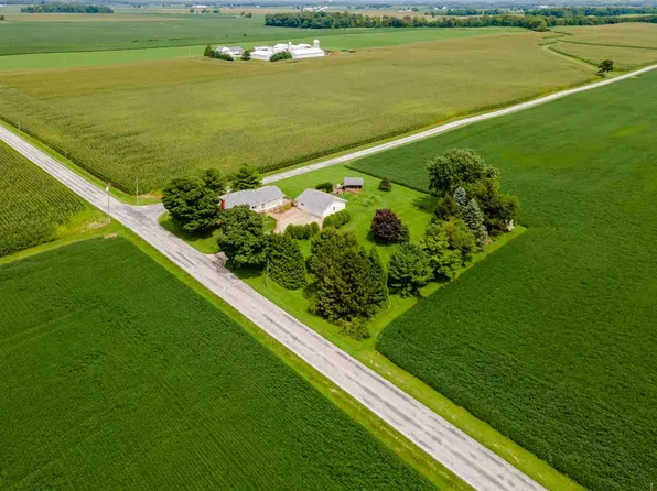 3142 Paint Creek Rd, Eaton, OH 45320