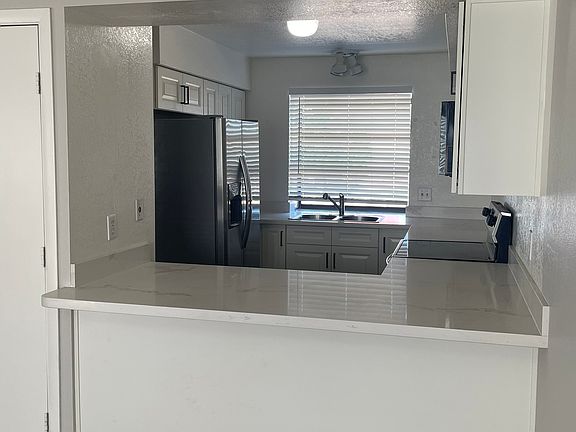 4th image of 3309 N 70th St Unit 204