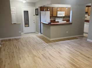 2218 S Goebbert Rd APT 198, Arlington Heights, IL 60005