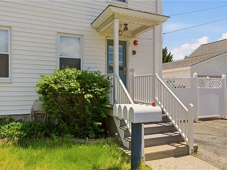 455 Child St #3 — Photo 3