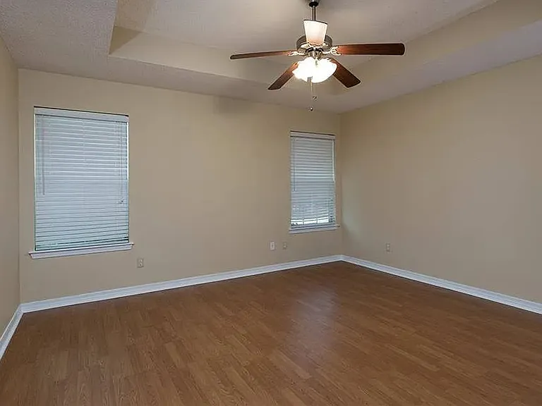 8680 Hamilton Bridges Dr S — Photo 11