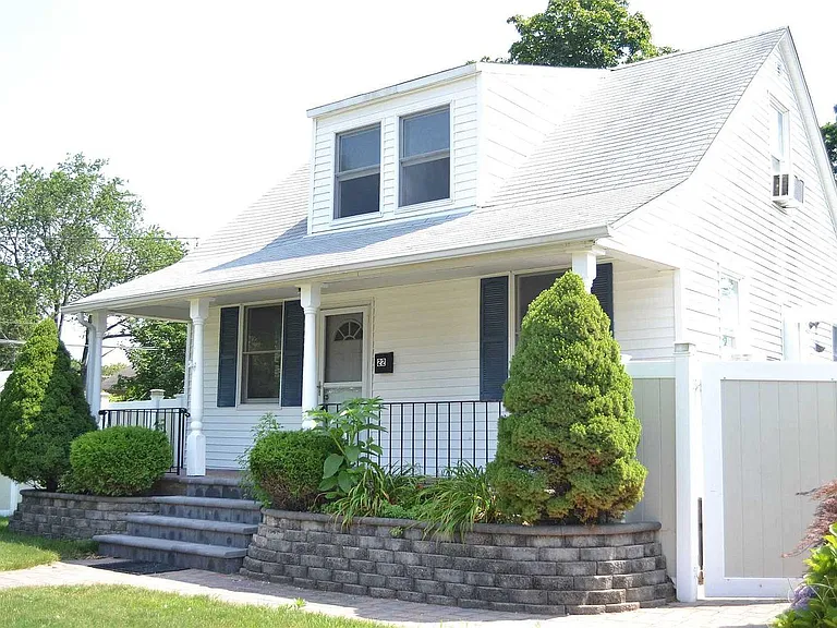 22 Marcy Ave — Photo 2