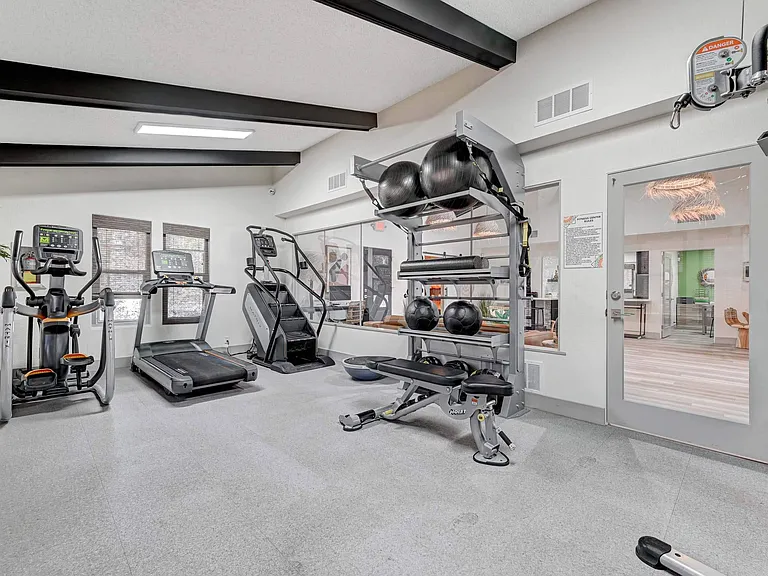 Namaste Apartments — Photo 39