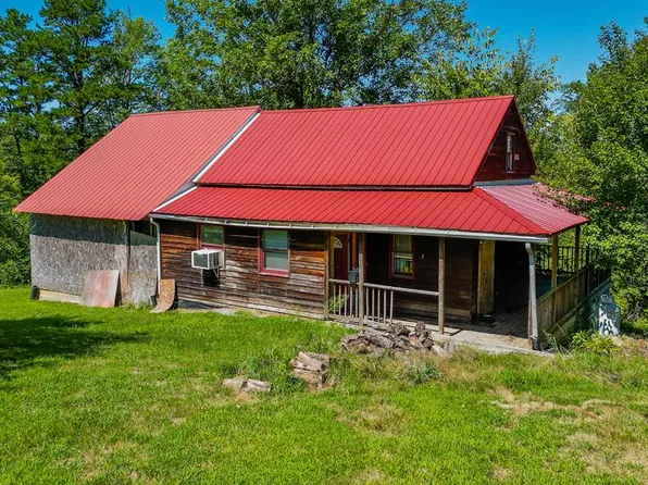 2118 Springfield Rd, Meherrin, VA 23954