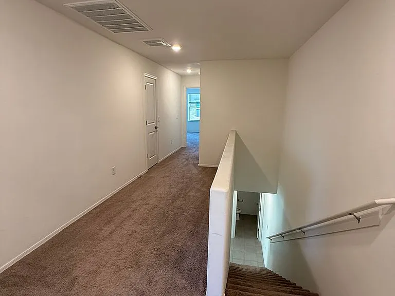 1127 E Descent St — Photo 23