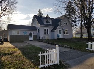 42 N Cook St, Hesperia, MI 49421