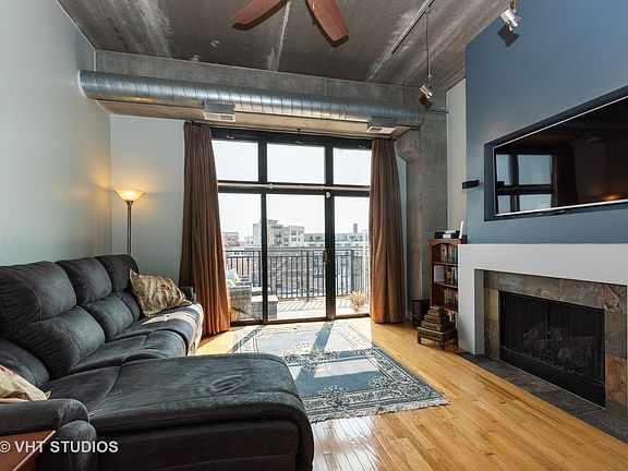 2nd image of 1635 W Belmont Ave APT 615