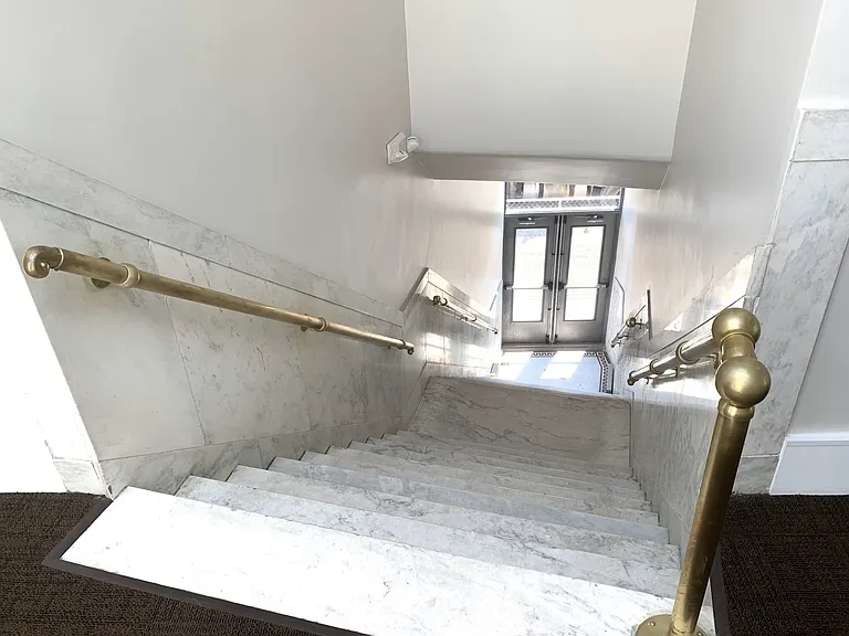 499 Franklin St #7F — Photo 11