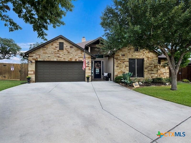 1st image of 2726 Royalwood Dr